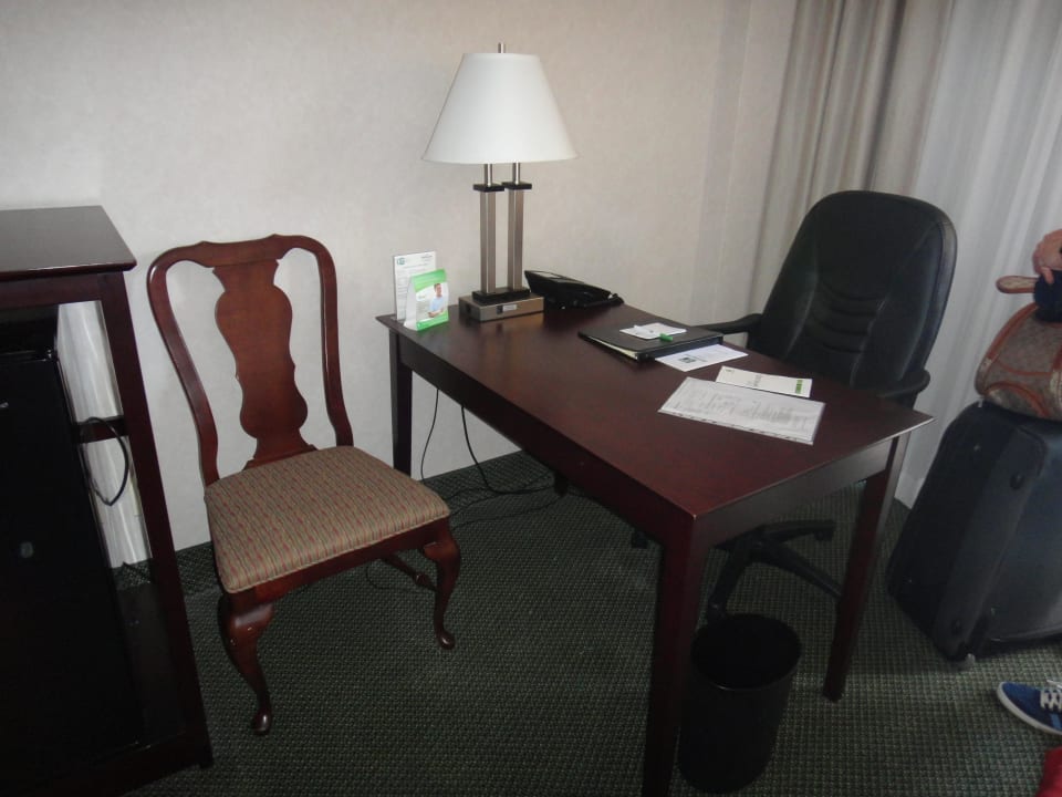 Schreibtisch Hotel Holiday Inn Rosslyn at Key Bridge
