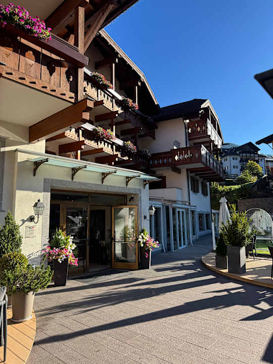 Außenansicht Hotel Carmen Dolomites