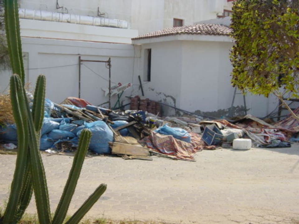 Blick vom Balkon aus dem Zimmer Lotus Bay Beach Resort