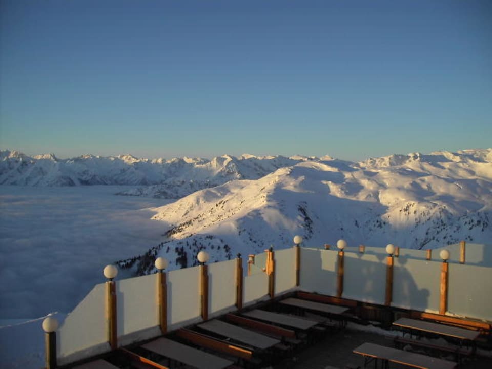 Blick aus dem Fenster am frühen Morgen Kristallhütte