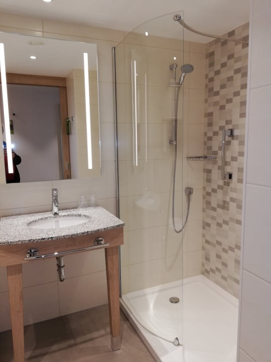 Zimmer Hampton by Hilton Berlin City East Side Gallery