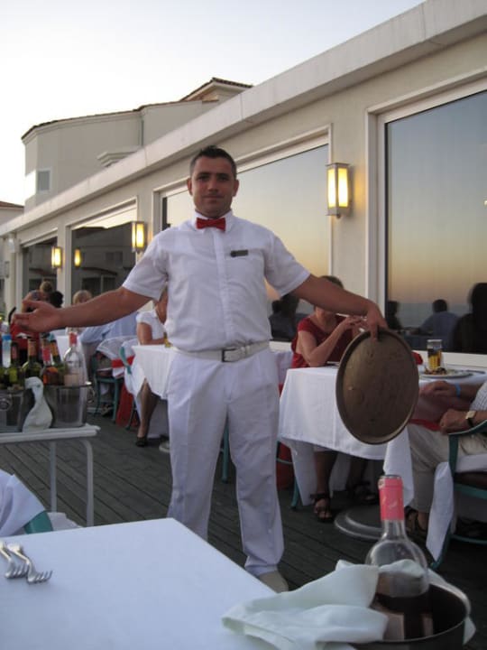 Kellner Restaurant PALOMA Perissia