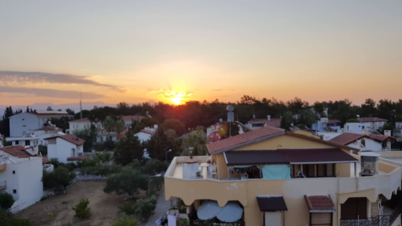 Blick vom Balkon des Zimmers Alba Queen Hotel