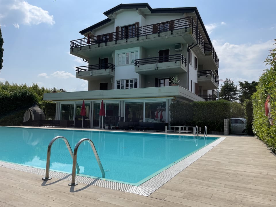 Pool Residence Alexandra Stay