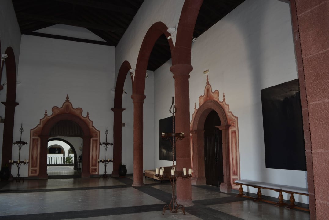 Eingangsbereich Hotel LIVVO Volcan Lanzarote