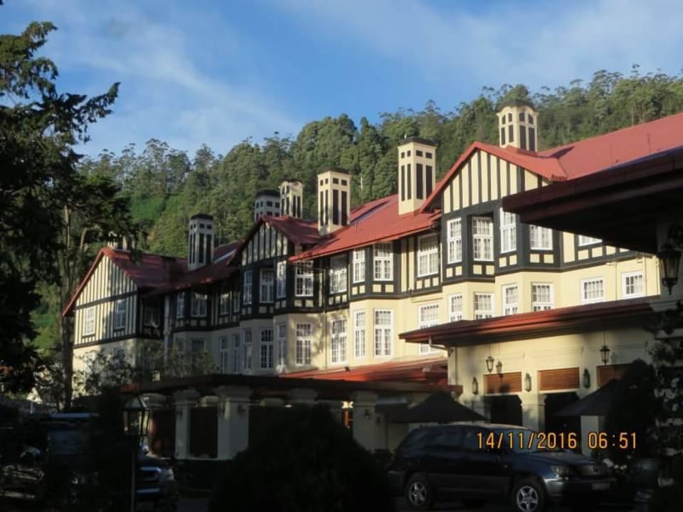 Frontansicht Grand Hotel
