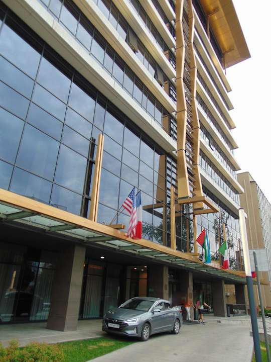 Außenansicht Mercure Almaty City Center