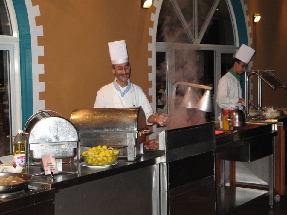 Buffet Golden Beach Resort