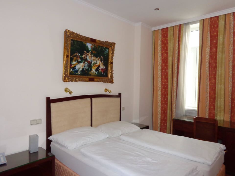 Schlafzimmer  Garner Hotel Vienna