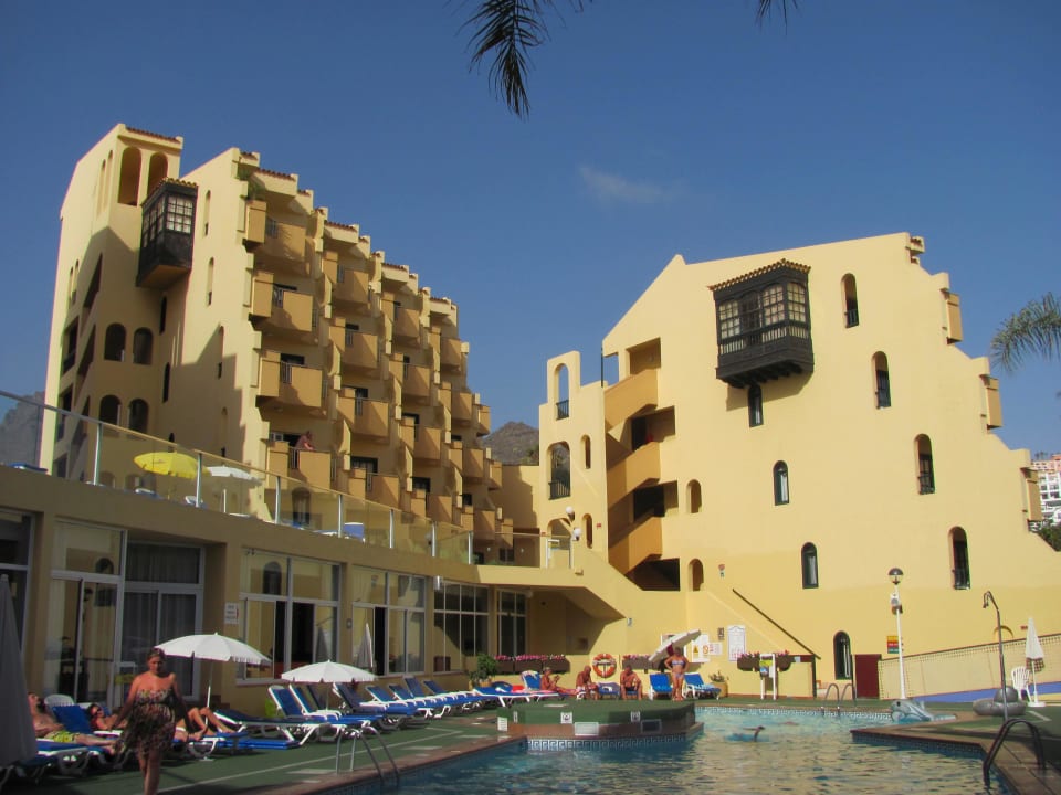 Basen Playa Olid Suites & Apartments
