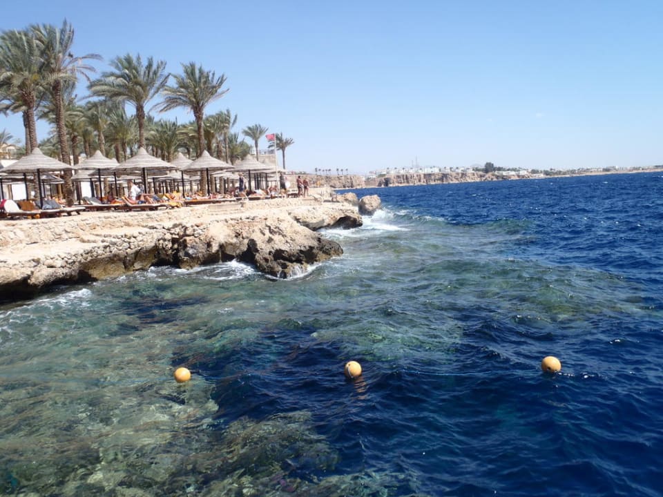 Strand vom Meer aus The Grand Hotel Sharm El Sheikh