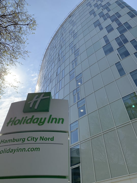 "Außenansicht" Holiday Inn Hamburg City Nord (Hamburg Nord) • HolidayCheck (Hamburg Deutschland)