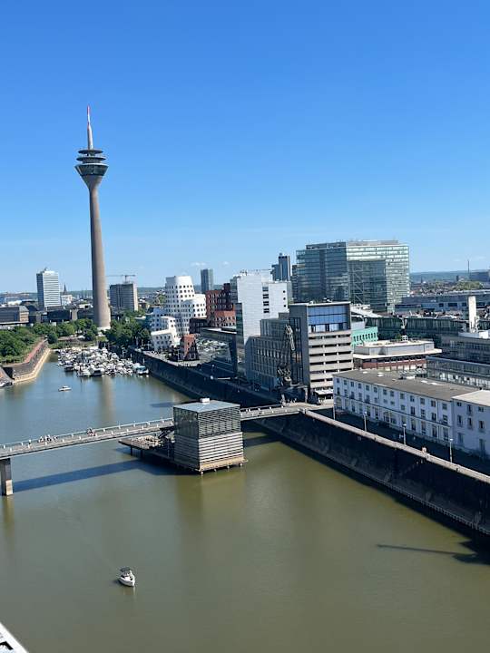Ausblick INNSiDE by Meliá Düsseldorf Hafen