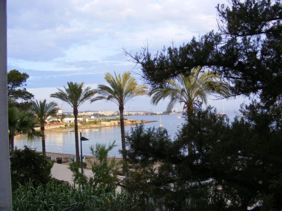 Left view Hotel Ses Savines