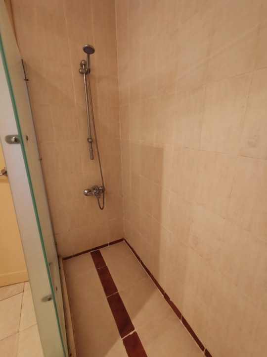 Zimmer Brayka Bay Resort