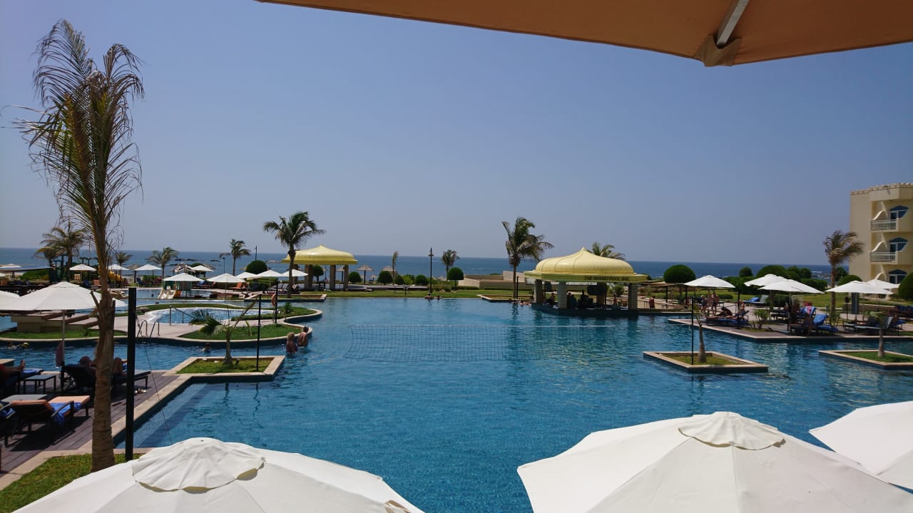 Pool Wyndham Garden Salalah Mirbat