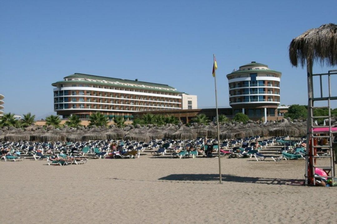 Die beiden Haupthäuser Voyage Belek Golf & Spa