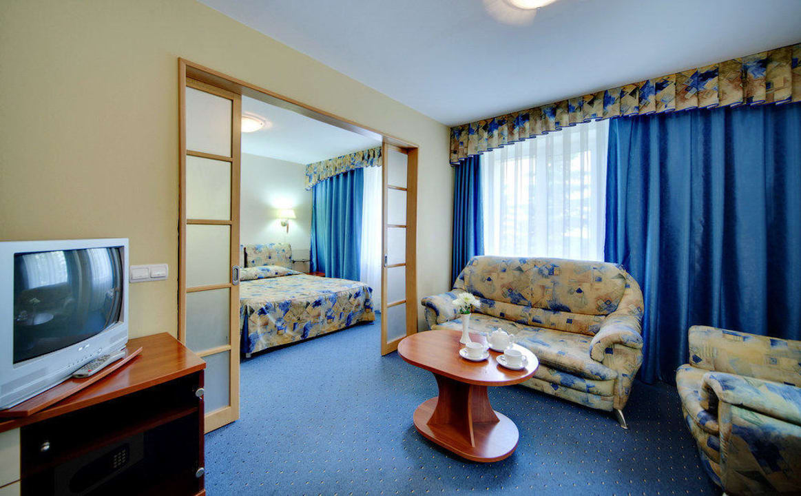 Номер Люкс Hotel Emmaus Volga Club