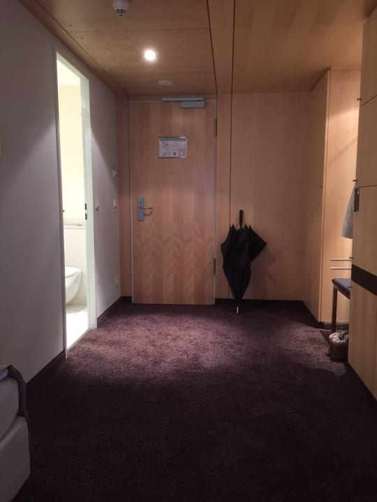 Ausgang Hotel Dorint an der Messe Köln