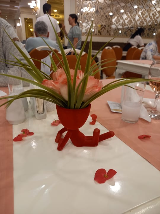 Gastro Side Royal Palace Hotel & Spa