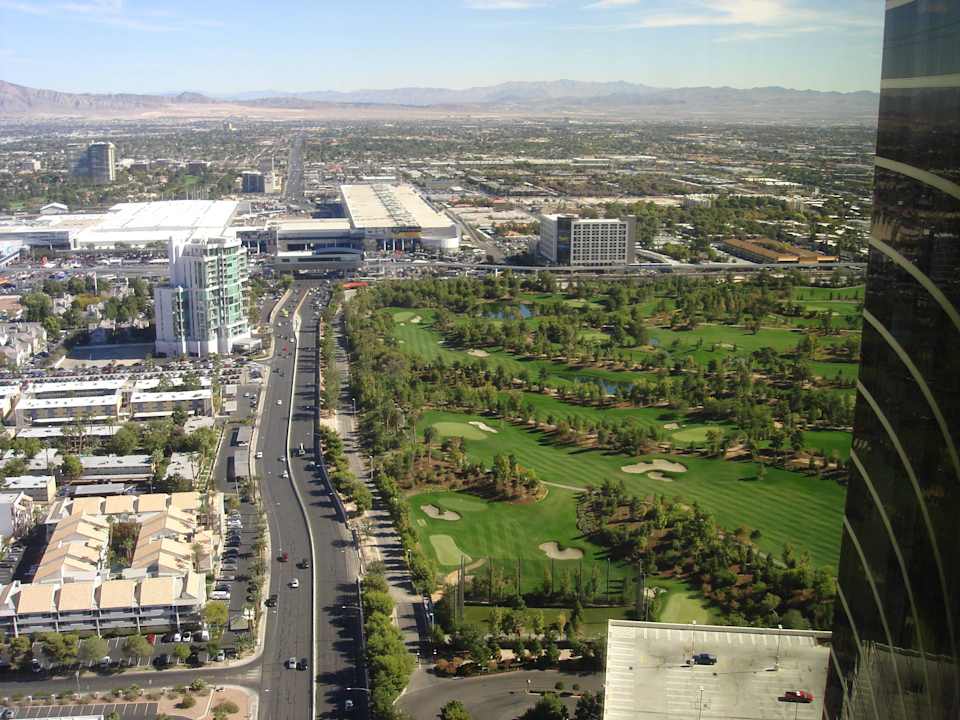 Blick vom Zimmer Richtung Westen auf Golfanlage Hotel Encore Las Vegas