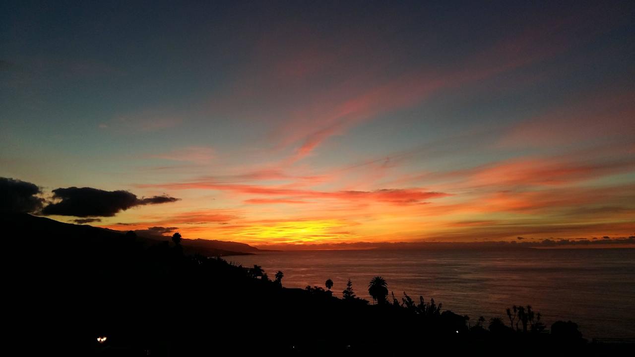 Abendstimmung von Haupthaus Coral La Quinta Park Suites