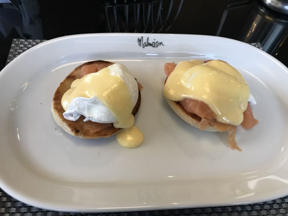 Eggs Benedict mit Lachs Hotel Malmaison