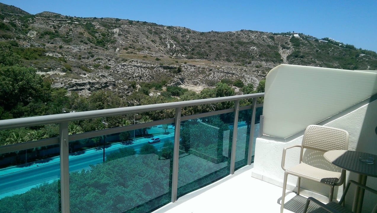 Ausblick 7. Stock zur Landseite Hotel Calypso Beach