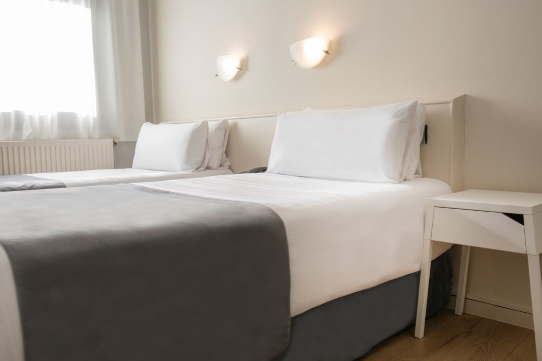 Zimmer Hotel Camel·lot