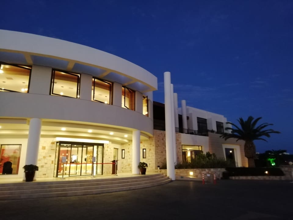 Lobby Grand Hotel Holiday Resort