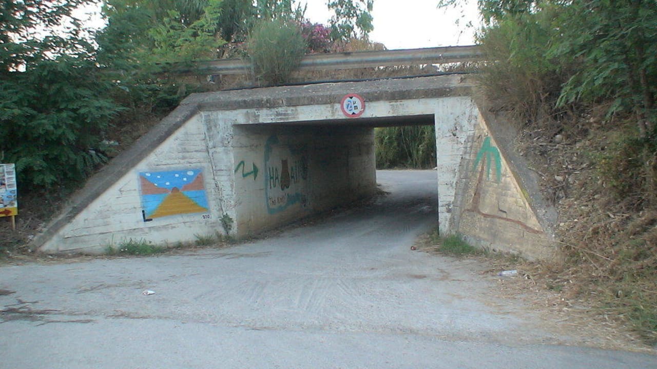 Straßenunterführung zum Strand HARPIN Georgioupolis Resort Aquapark & SPA