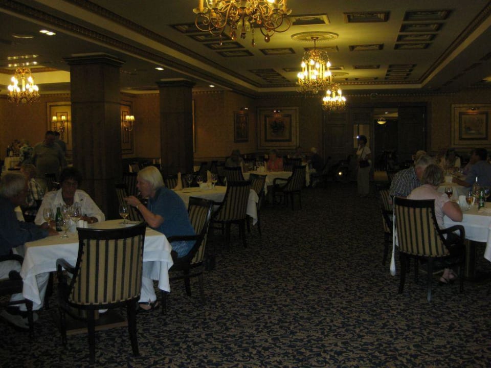 Restaurant "Primoretz" Grand Hotel & SPA Primoretz