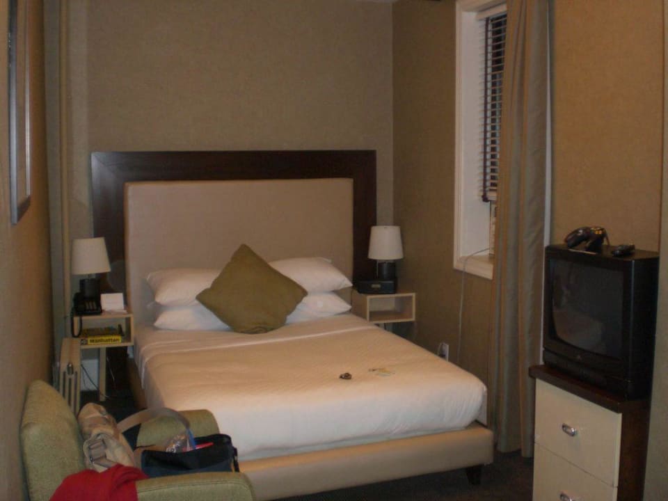 Zimmer  Square Hotel at Times Square