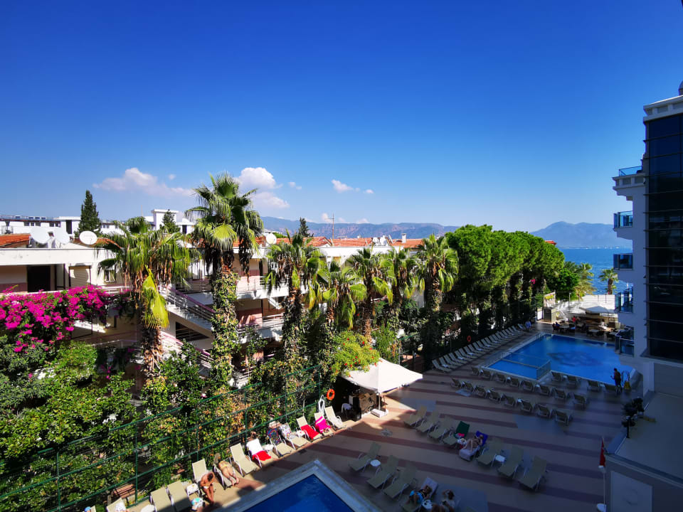 Ausblick Emre Beach & Emre Hotel