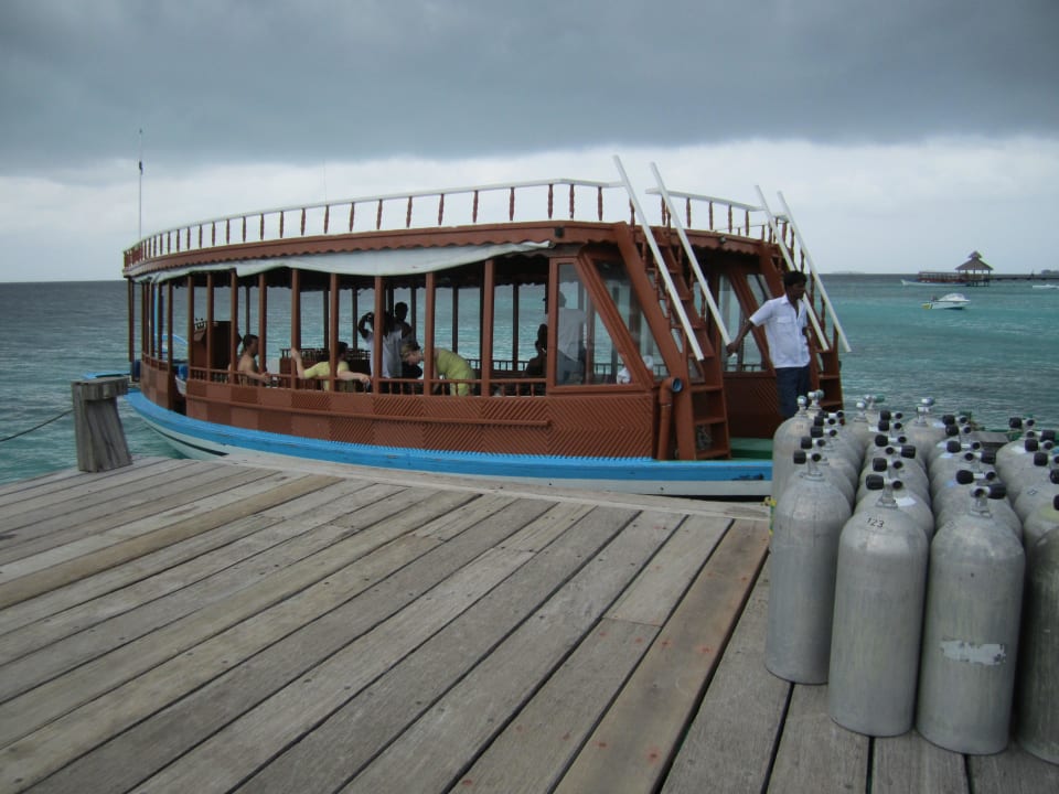 Tauch-Dhoni NH Collection Maldives Reethi Resort