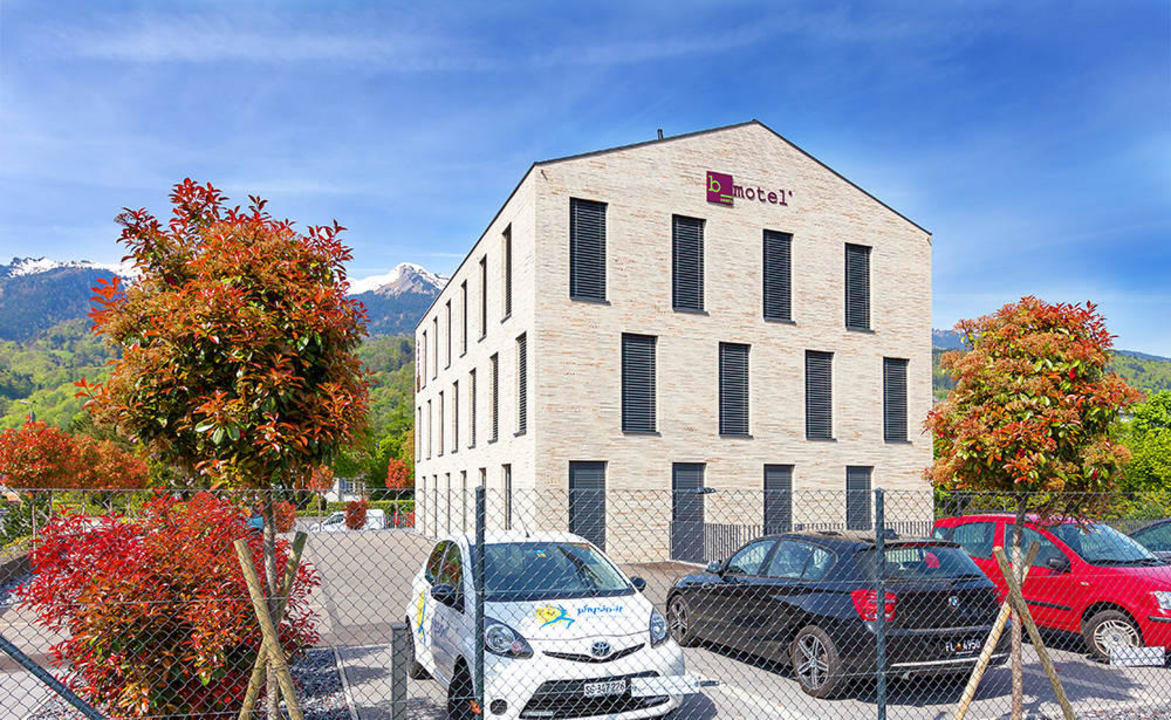 Aussenansicht b_smart motel Sevelen