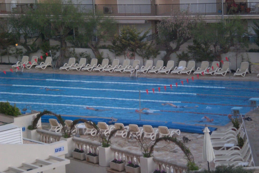 Beiheiztes Schwimmbecken Caprice Janeiro Hotel & Spa