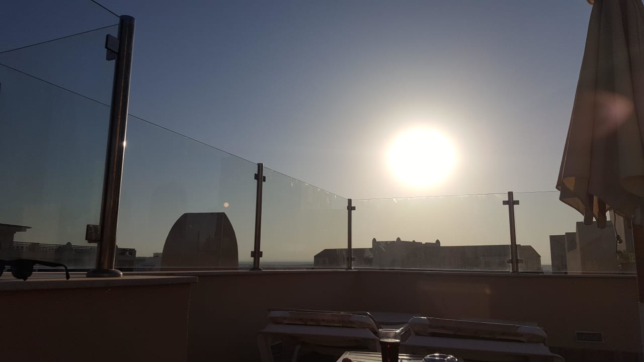 Ausblick vom Dachpool Steigenberger Aqua Magic