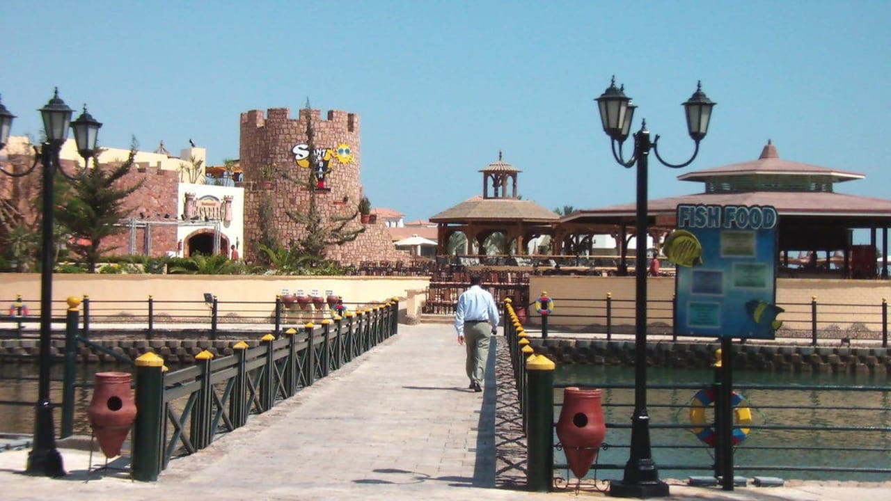 Brücke zum "Castello" Pickalbatros Dana Beach Resort - Hurghada