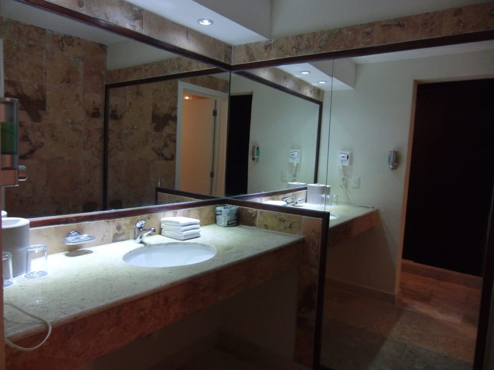 Toller Spiegel, leider wenig Licht Viva Azteca by Wyndham - All Inclusive Resort