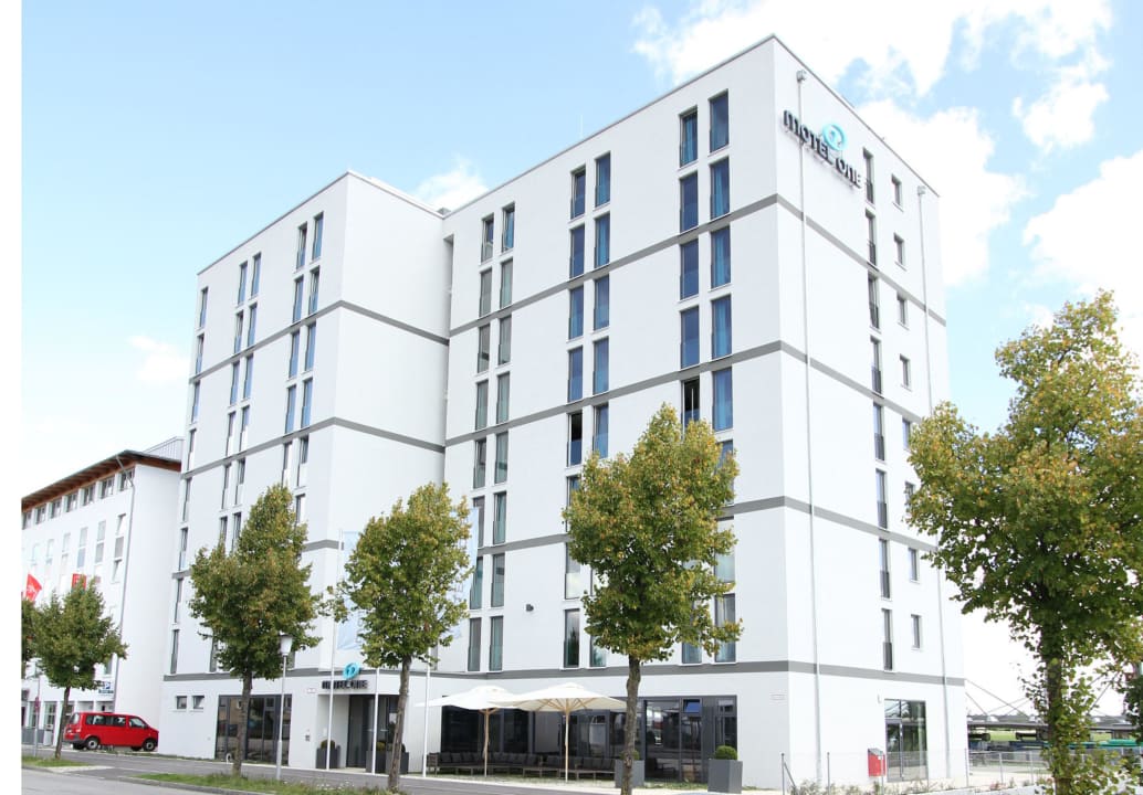 Fassade Motel One München-Garching