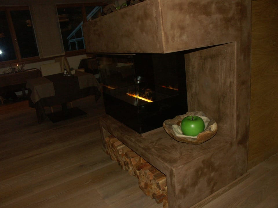 Kamin im Speisesaal Alpenhof Lodge Passeiertal