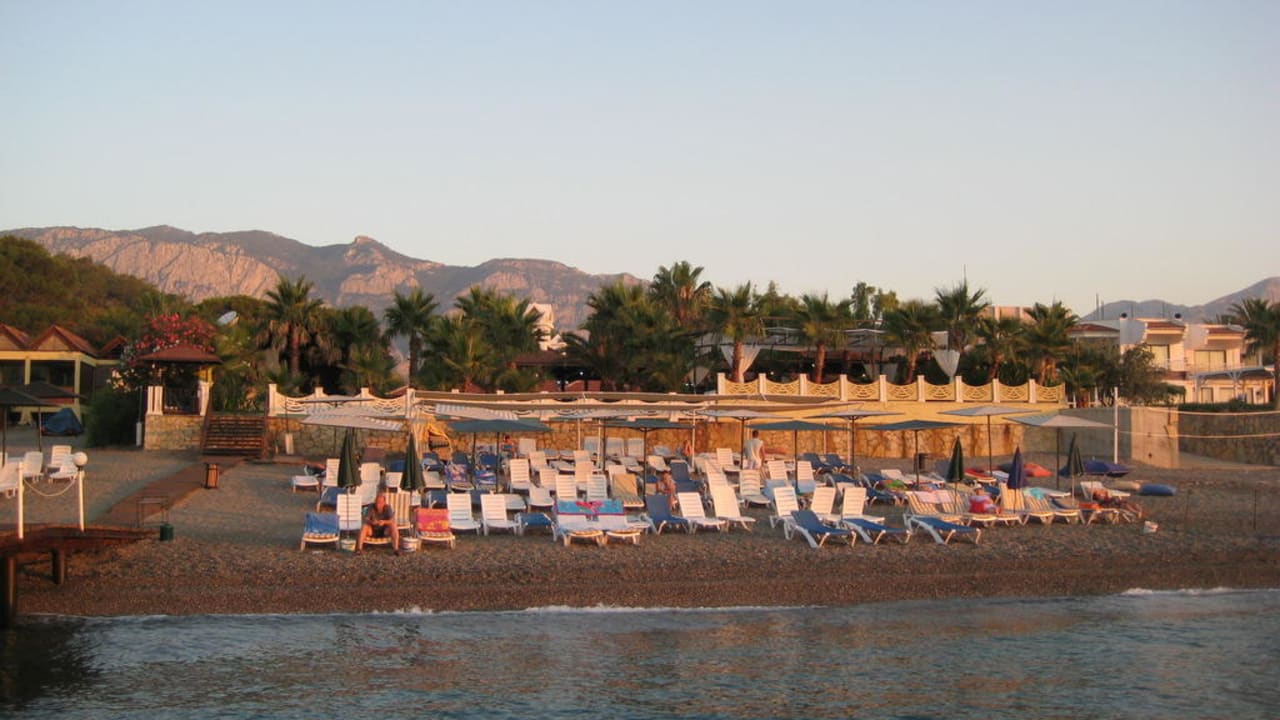 Strand vom Steg Club Akman Beach