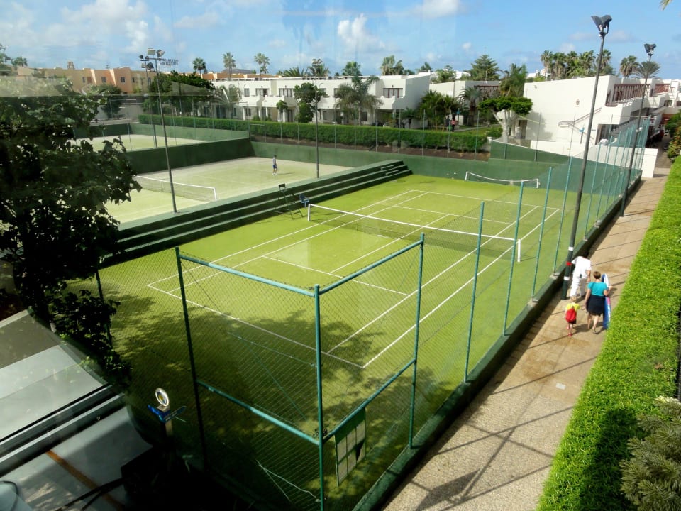 Tennisplätze des Hotels Alua Suites Fuerteventura