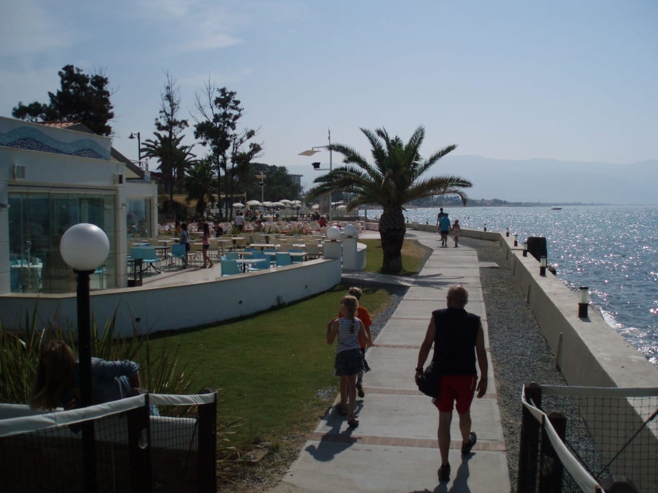 Terrasse vorm Restaurant  Ephesia Holiday Beach Club