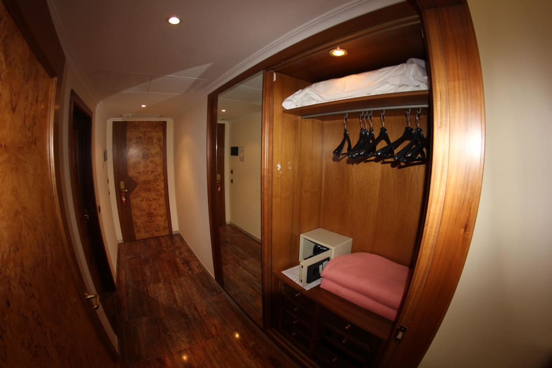 Flur  Hotel Serrano Palace