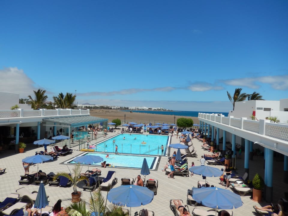 Blick auf den Pool Hotel Las Costas