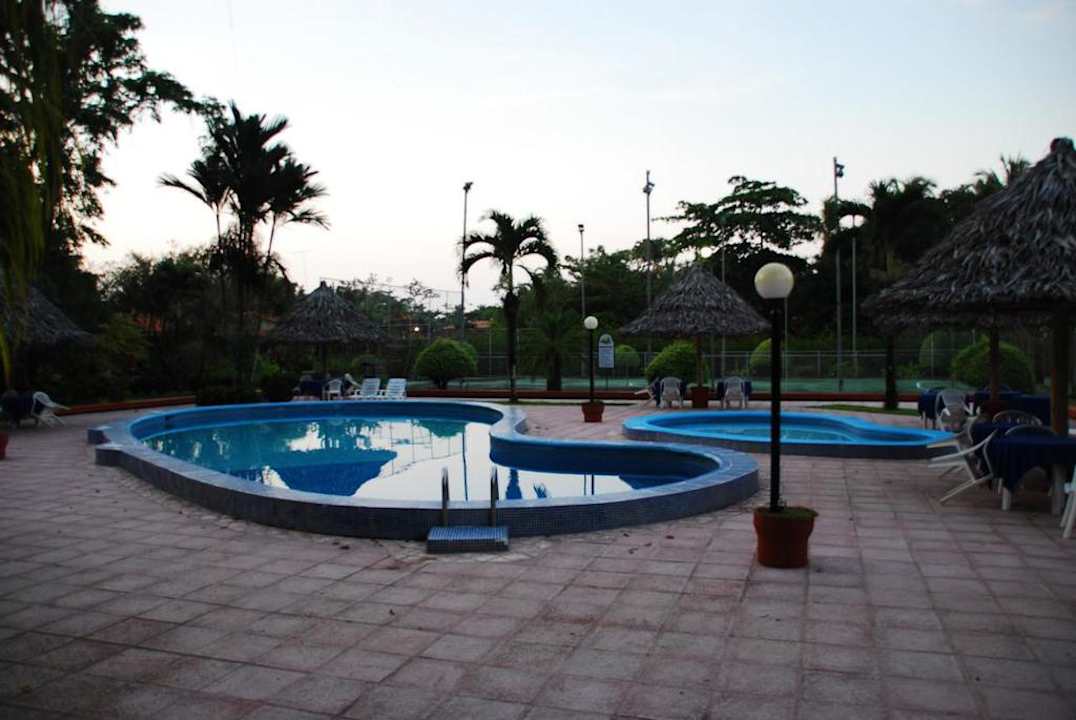 Poolanlage Hotel Suerre Caribbean Beach