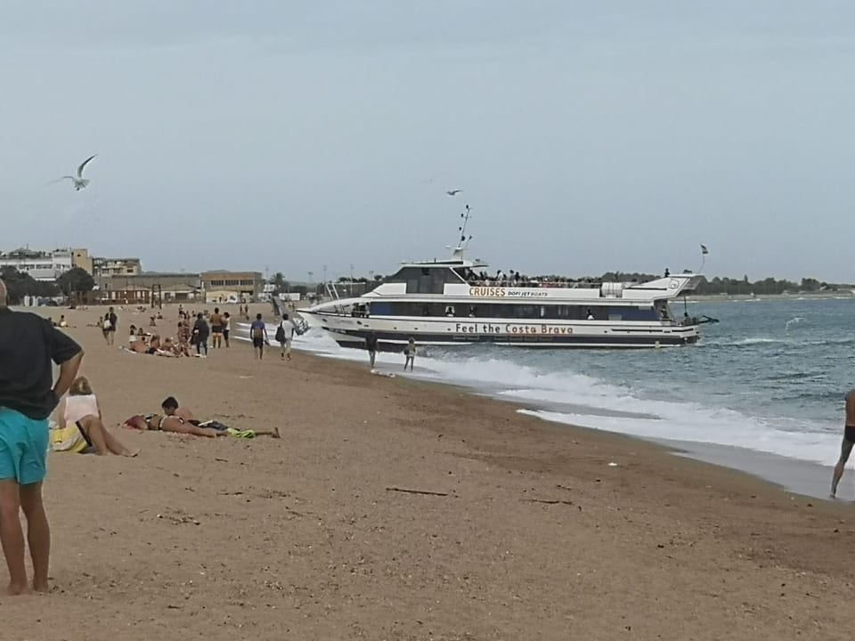 Das Ausflugsboot Legt Dir ALEGRIA Maripins Malgrat De Mar