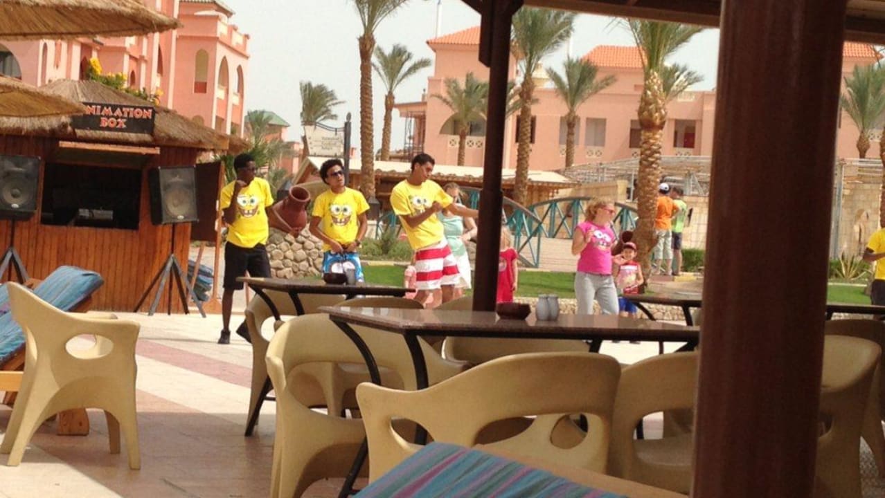 Die Animateure bei der Arbeit Pickalbatros Aqua Park Resort - Hurghada